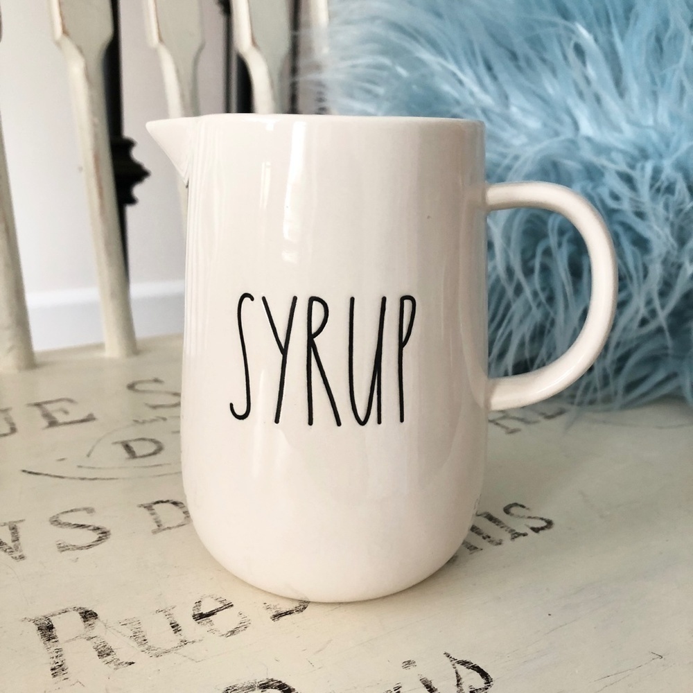 RAE Dunn Syrup Mug, Artisan Collection, By‎ Magenta, Excellent Condition